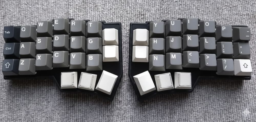 Corne V4 Cherry 私の例